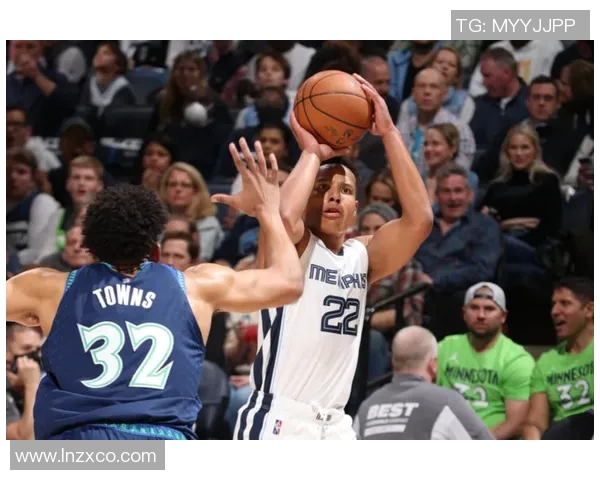 媒体人：贝恩看起来是即插即用型球员 到常规赛被证明啥都是幻觉